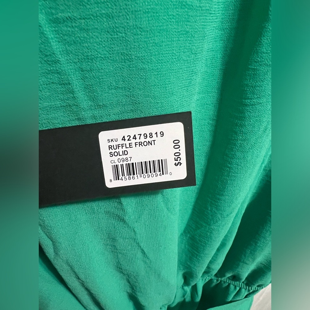 Green dress - Picture 5 of 7